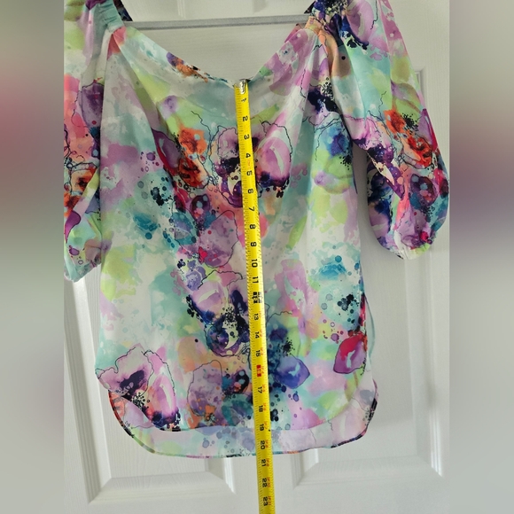 Floral satin blouse in size S - Picture 4 of 4